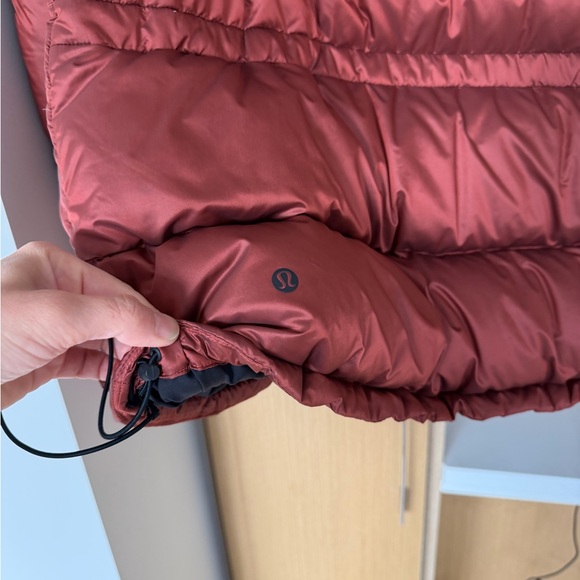 Lululemon Wunder puffer jacket size 4 - Picture 5 of 6